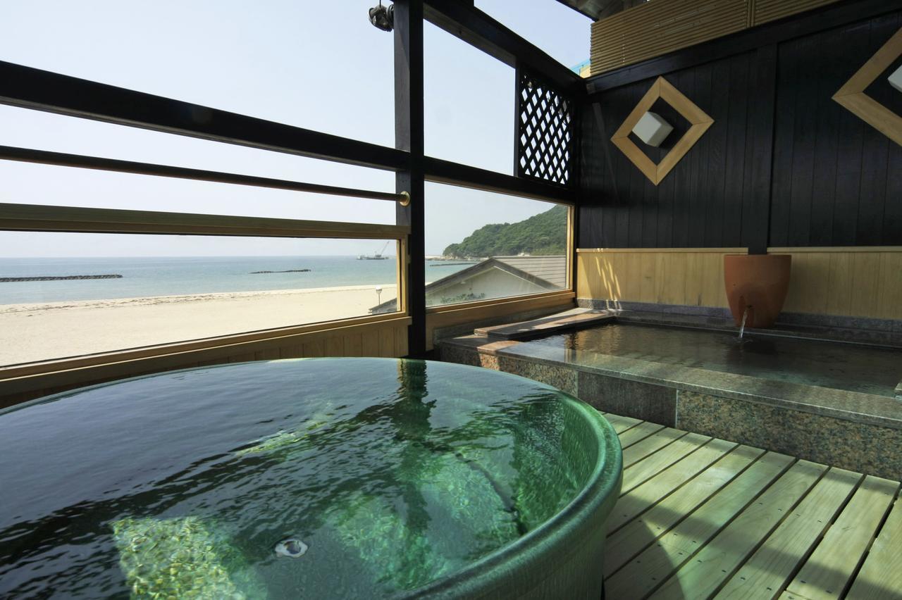 Ryokan Umi No Hana Toyooka  Exteriör bild